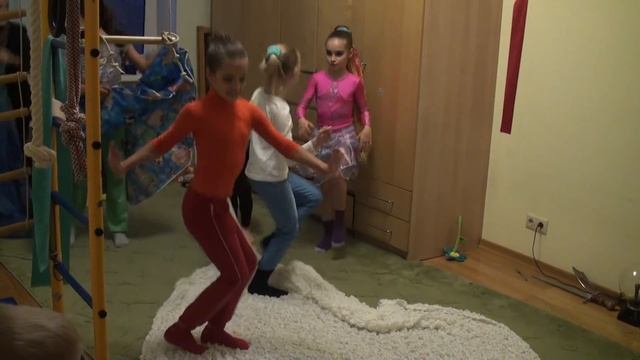 Домашняя постановка. Экспромт. Русалочка. Часть первая. 1. 2014 г. смотреть онлайн