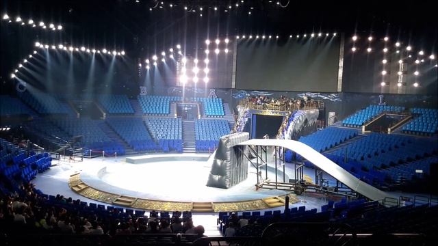 Conclusion : The Biker Squad * Chimelong International Circus at Guangzhou(China)* смотреть онлайн