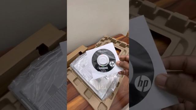 HP ELite Book 830 G8-Unboxing