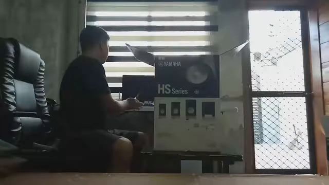 Unboxing Yamaha Hs 8 Powered Studio Monitors!!! смотреть онлайн