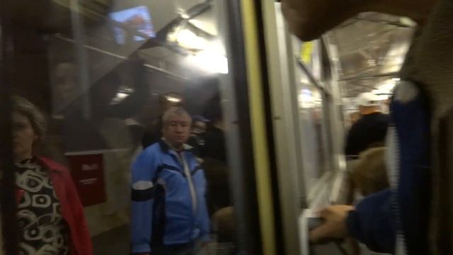 Ride on the metro - Kiev, Ukraine смотреть онлайн