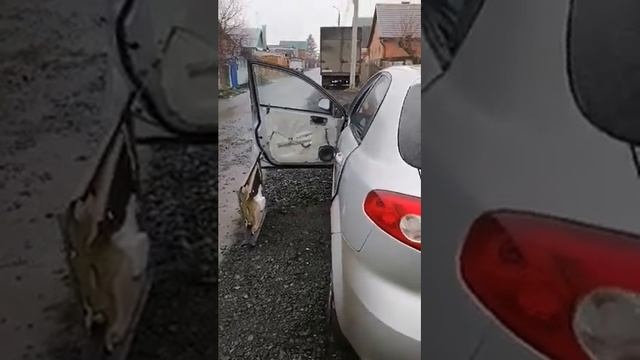 Замена штатных динамиков в Chevrolet Lacetti на DL Audio Barracuda 165 смотреть онлайн