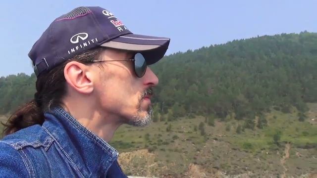 По Байкалу на катере