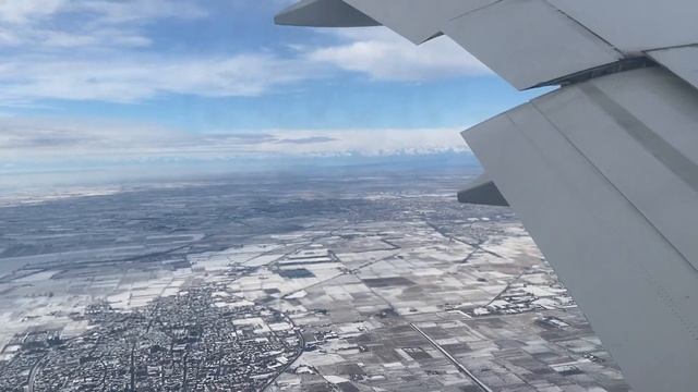 Landing at Malpensa Airport, MXP, ITALY смотреть онлайн