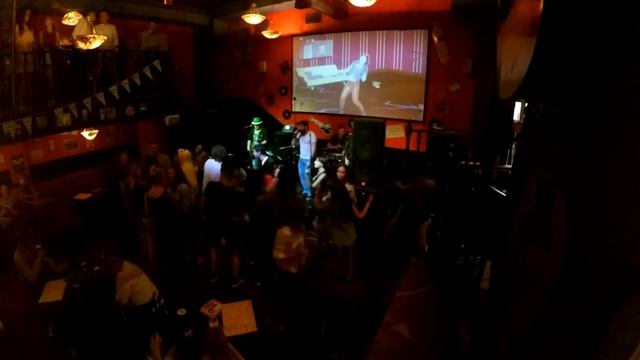 ХЬЮСТОН - The Ballad Of Chasey Lain (live in HARATs PUB Saratov) смотреть онлайн