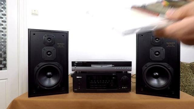 CD DVD проигрыватель Harman Kardon DVD 2550S смотреть онлайн