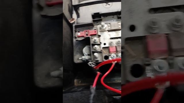 How to Jump start and change a battery Fiat Ducato van смотреть онлайн