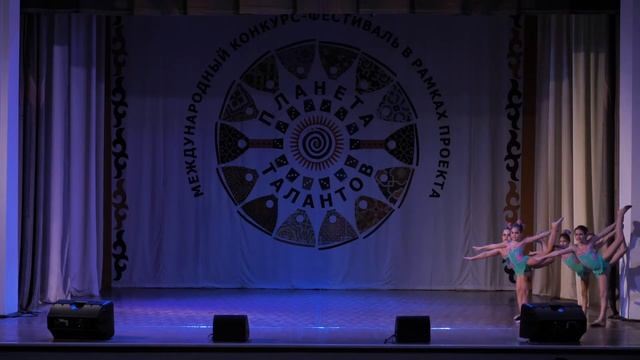 Ансамбль эстрадно-спортивного танца "Кристина" - "Барби" смотреть онлайн