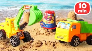 Песочница для малышей. Машинки нашли ЯЙЦО-СЮРПРИЗ! Лепим куличики и формочки