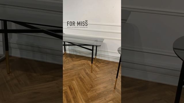 Стол обеденный со стеклянной столешницей FM186-BKGR0000