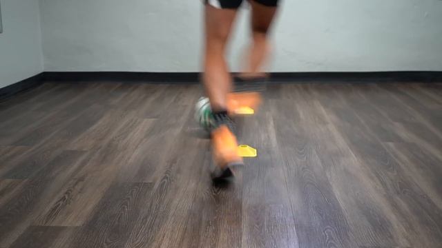 10 Individual First Touch Exercises For Footballers | Improve Your First Touch At Home смотреть онлайн