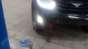 УАЗ Патриот (UAZ Patriot) 2016 года замена ламп в Противотуманных фарах(ПТФ)