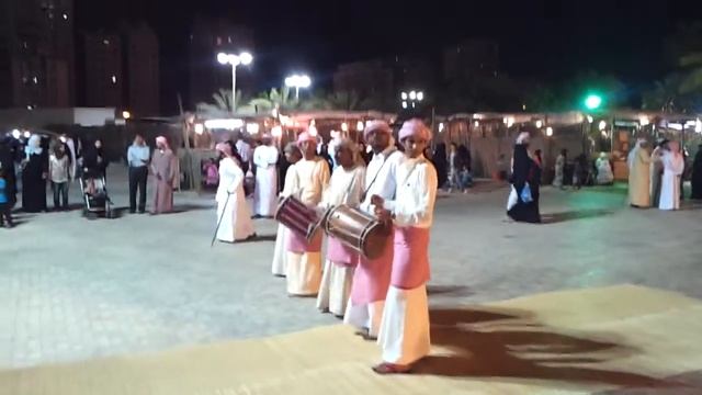 Traditional UAE dance at Sharjah Heriage Days смотреть онлайн