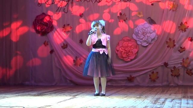 В. Шаинский "Наша мама", исполняет Ольга Радина смотреть онлайн