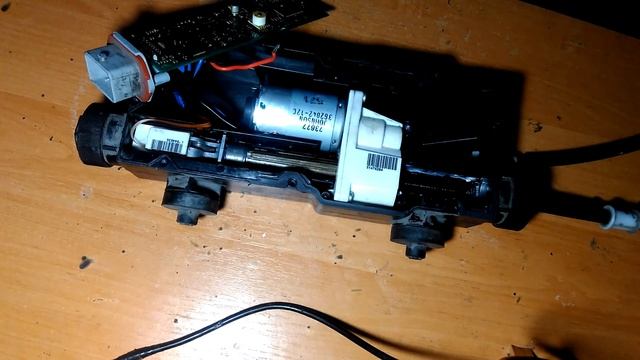 Электронный ручник Renault Scenic II  Обзор работы  Ремонт