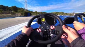 ДАША и АЛЁНА ждут Сюрприз на День рождения Алёны ЧТО ПОДАРИЛА СЕСТРА ДАША?