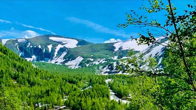 Фотовыставка "В объективе горы", РЦКиД "Заря" смотреть онлайн