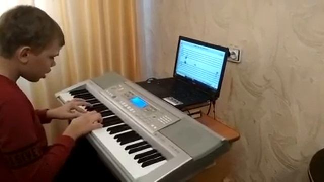 Artem. "Baa, Baa, Black Sheep" игра с сольфеджированием смотреть онлайн