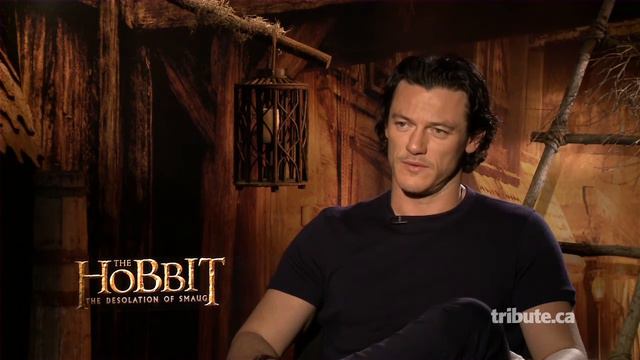 Luke Evans - The Hobbit: The Desolation of Smaug Interview HD смотреть онлайн