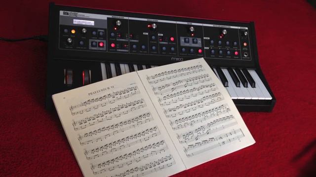 J.S. Bach, Dm Prelude WTC on Moog, Brian Turner смотреть онлайн