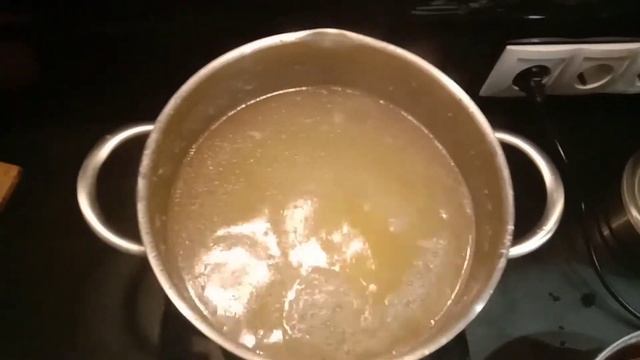 Гороховый суп с копченостями!!!Гороховый суп с копчеными крылышками!!! смотреть онлайн