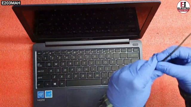 How To Replace Battery Asus E203MAH / Disassembly And Assembly смотреть онлайн