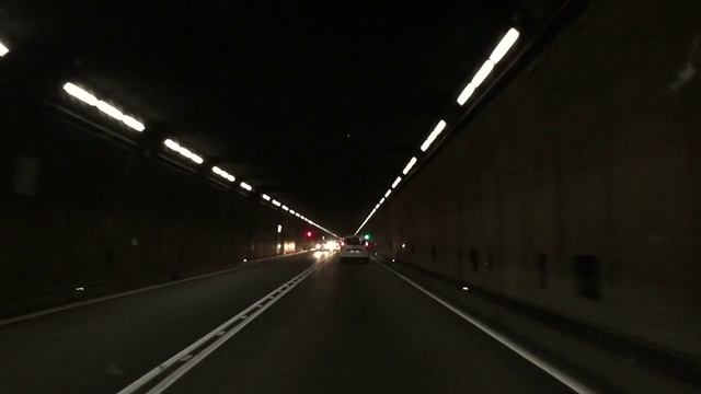 Schweiz, A2. St.Gotthard-Strassentunnel, 17 km. HD.mp4 смотреть онлайн