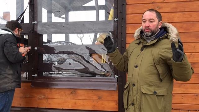 Монтаж мягких окон в мороз: в гостях у клиента