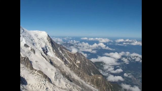 Aiguille Du Midi 3842м панорама.