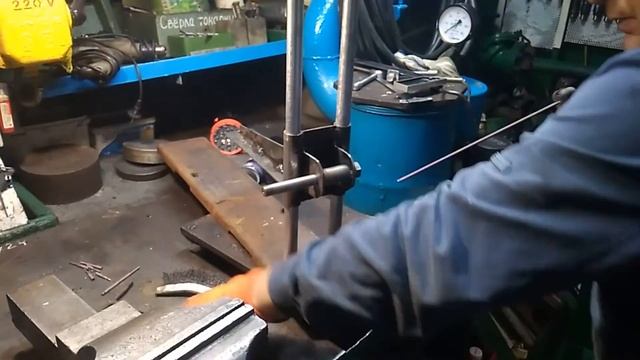 Стойка для дрели. Сверлильный станок своими руками. смотреть онлайн