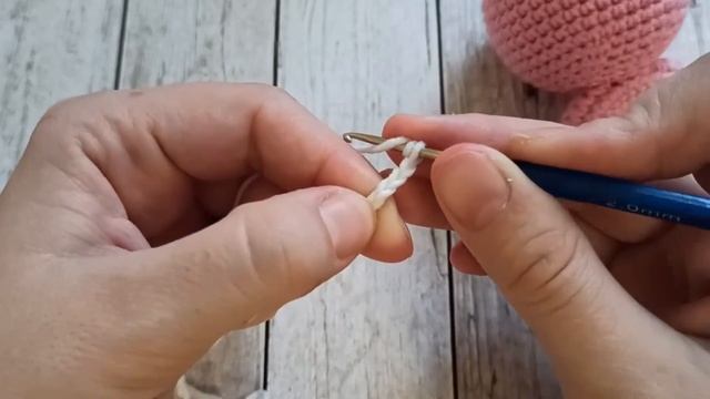 ?ЗАЙЧИК КРЮЧКОМ?ПЕРВАЯ ИГРУШКА?ДЛЯ МАЛЫША?bunny crochet?Häschen häkeln смотреть онлайн