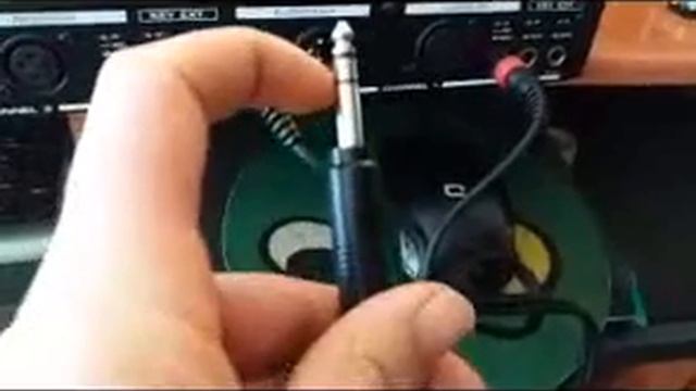 cum se conecteaza un compressor de sunet la un mixer (Connecting a Compressor to a Mixer) смотреть онлайн