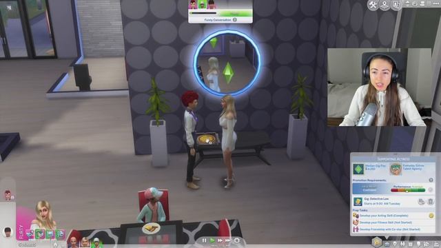 How to be a FAMOUS YOUTUBER! (The Sims 4 Get Famous) смотреть онлайн