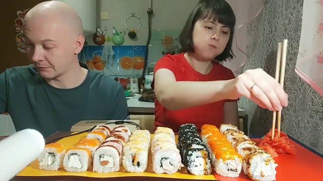 МУКБАНГ 🍤🍣🥢 ВКУСНЕЙШИЕ РОЛЛЫ😋
