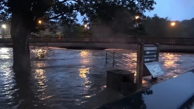 Шторм, шляпа Веры, цветочки и чтение в школе смотреть онлайн