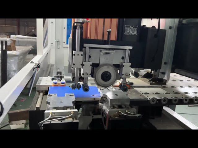 JIYU CD-612US (работа пазовальной пилы) смотреть онлайн