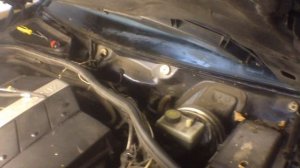 Снимаем блок клапанов печки на мерседес w220 s320