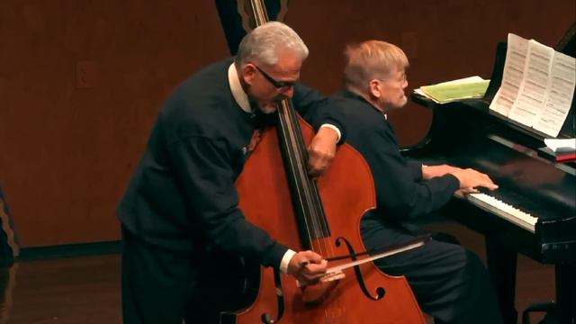 Karr/Lewis perform Eccles, Gershwin, Ravel, Bottesini, Swan, Van Goens, Paganini and encores смотреть онлайн