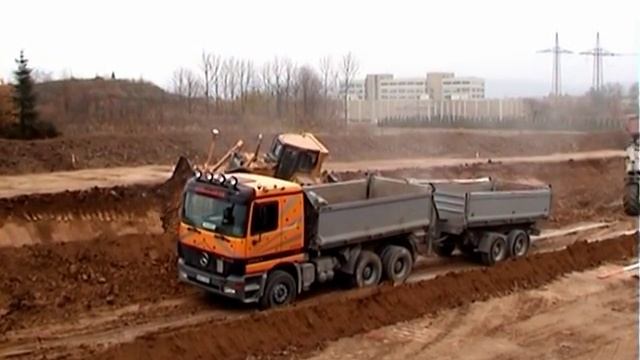 Liebherr R944, CAT D6R XL, 963B, Komatsu PC340 NLC,... / L. Weiss, Westumfahrung WN, Germany, 2003. смотреть онлайн