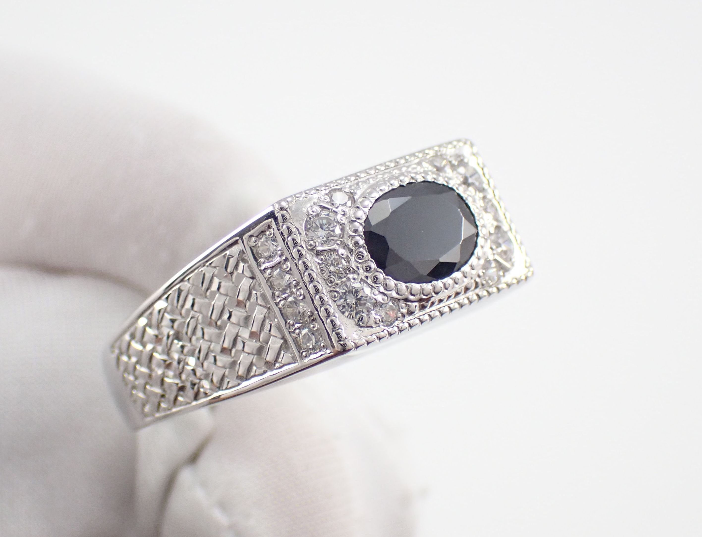 Печатка Мужская с черным фианитом, Артикул КМ-107_6_с, серебро 925 смотреть онлайн