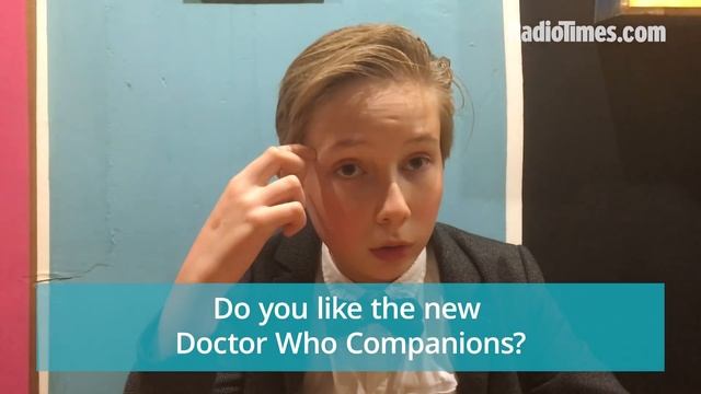 Doctor Who Fans React To Jodie Whittaker's Doctor смотреть онлайн