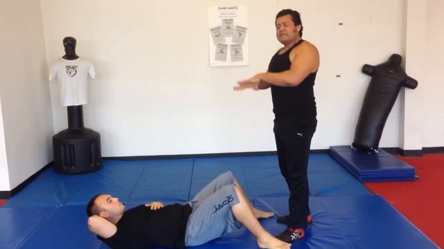 Shark Karate closed Guard Pass. смотреть онлайн