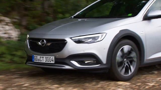 Opel Insignia Country Tourer: prova su strada | Auto Aziendali Magazine смотреть онлайн