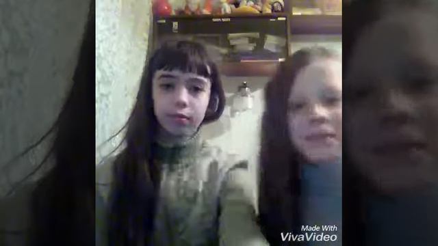 Наше первое видео Слушаем музыку На улице дождикна улице слякоть