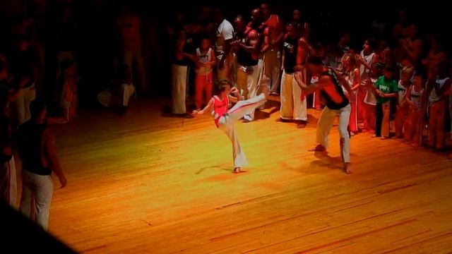 Capoeira Brazilian Pelourinho Batizado 2009 Highlights смотреть онлайн