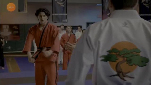 kobra kai. друзья навсегда хоть и в разных дзюдо. смотреть онлайн