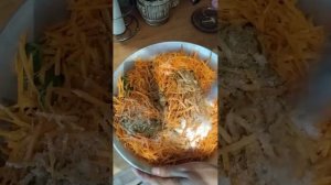 Очень вкусный салат на зиму Огурци лук морковка