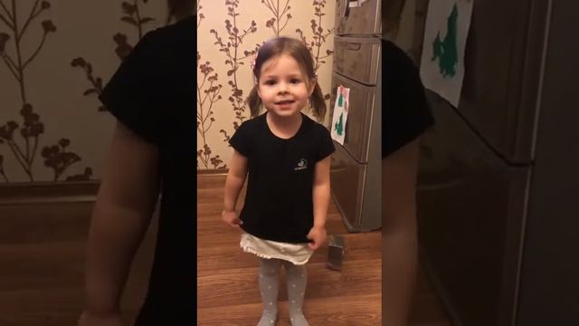 Девочка 3 года читает стих! Шок! смотреть онлайн