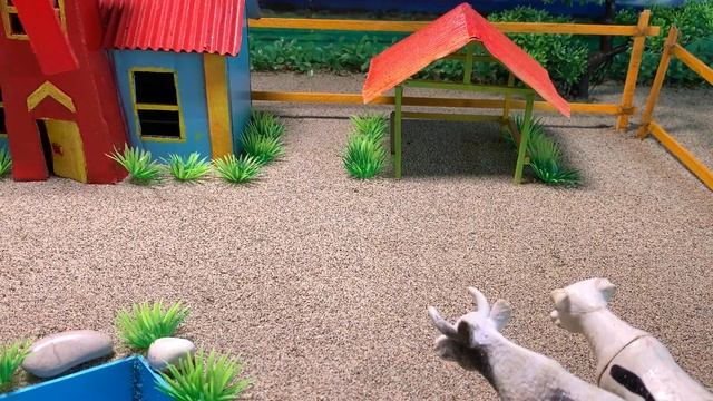 DIY Tractor making Farm Diorama with house for cow | strawberry farm | cowshed - house of animals смотреть онлайн