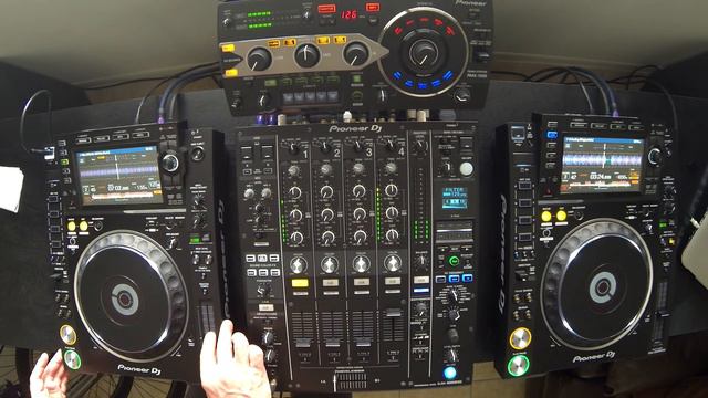 Genya M - December 3rd' 17 Disco. Jackin House mix , Pioneer cdj 2000nxs2, djm 900nxs2, rmx 1000 смотреть онлайн